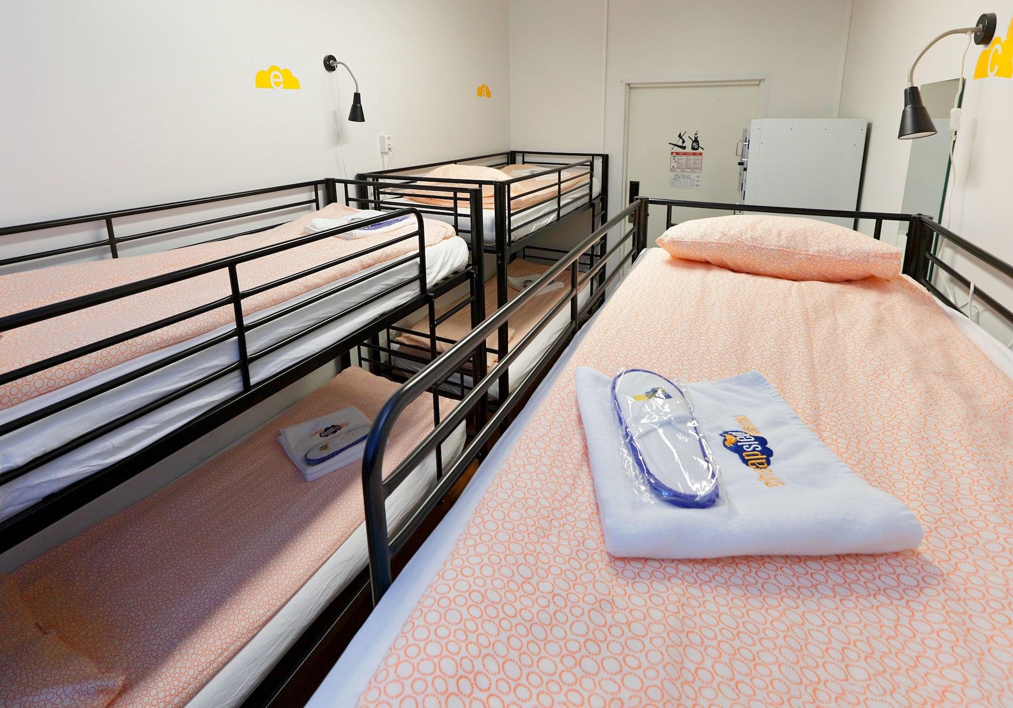 Hostel Cheapsleep Helsinki